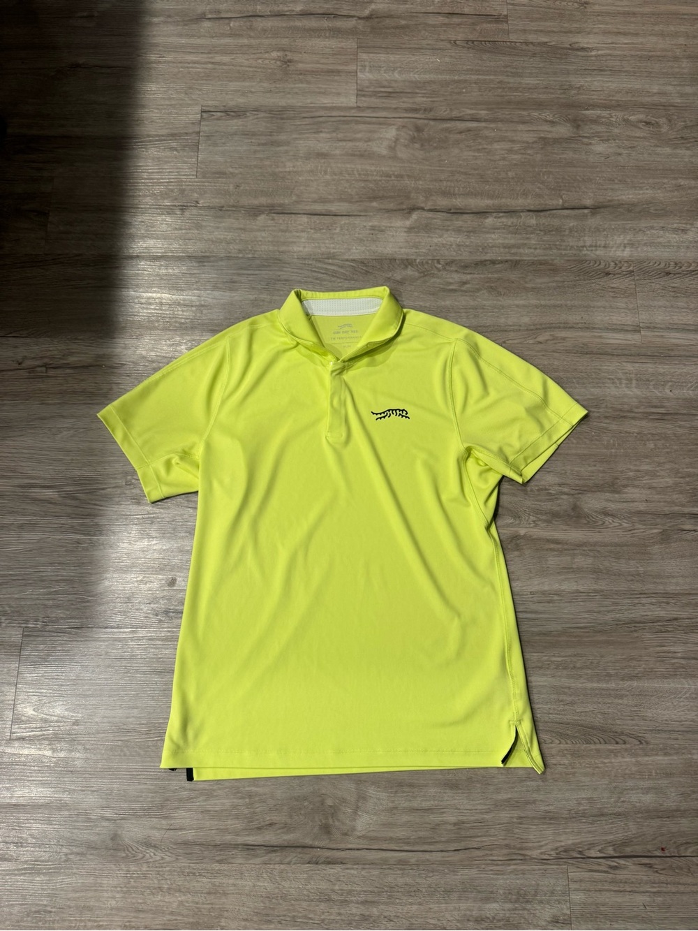 Sun Day Red Men’s Polo Shirt Size Medium